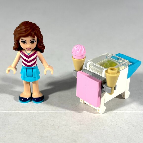 LEGO Friends Amusement Park Space Ride 41128 RETIRED - Picture 7 of 8